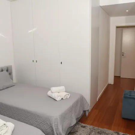 Διαμέρισμα Alto Dos Moinhos *