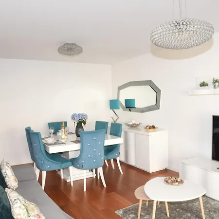 Apartment Alto Dos Moinhos *