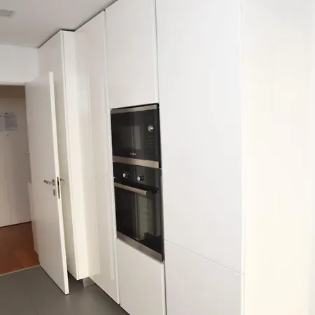 Alto Dos Moinhos Apartment *